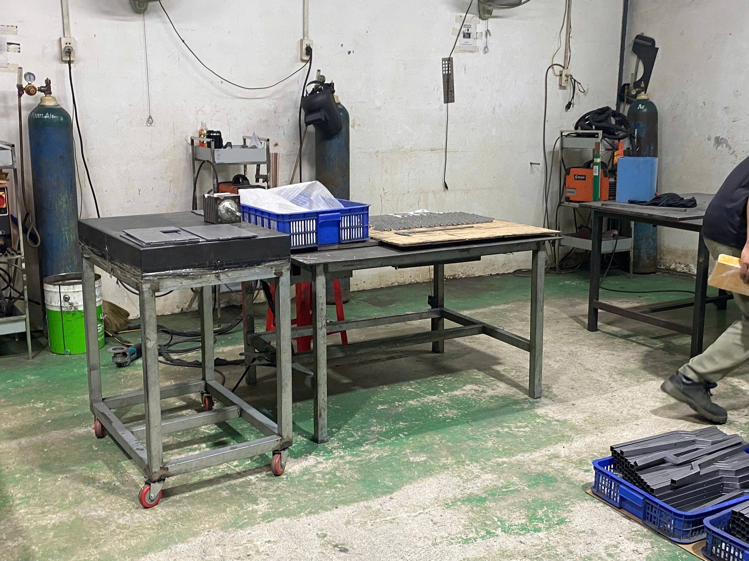 Welding area 3.jpg